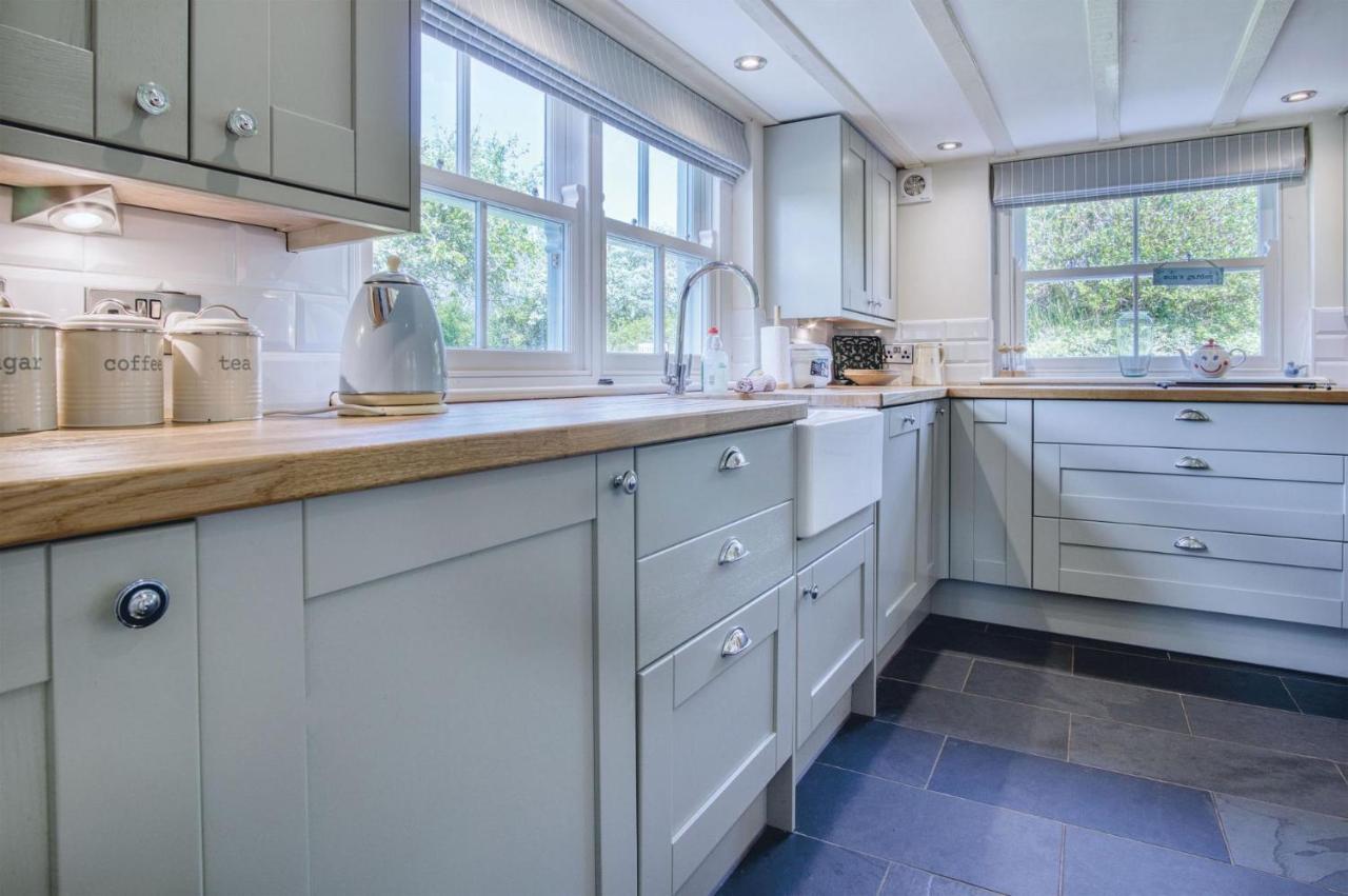 Dollars Cottage - 4 Bedroom Cottage - לאנגנית' מראה חיצוני תמונה